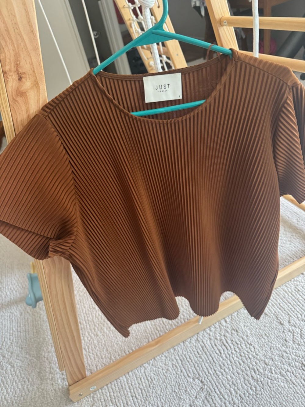Just Female Ribbed Brown Short Sleeve Tee